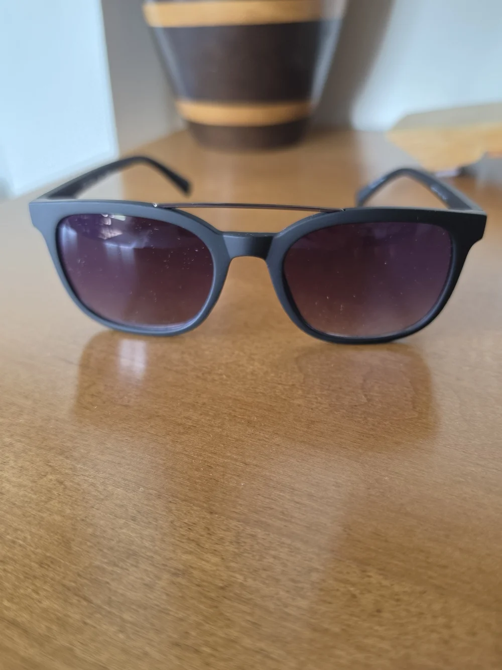 NEW Without Tags - Kenneth Cole Reaction Black Sunglasses - Stylish Matte Frame